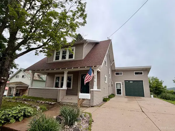 337 W Ridge, Marquette, MI 49855