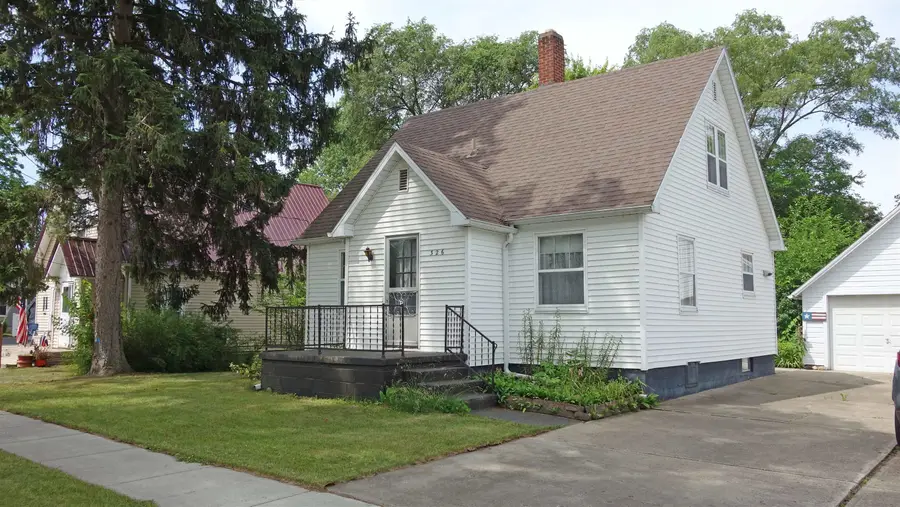 326 S Clark, Chesaning, MI 48616 - #3