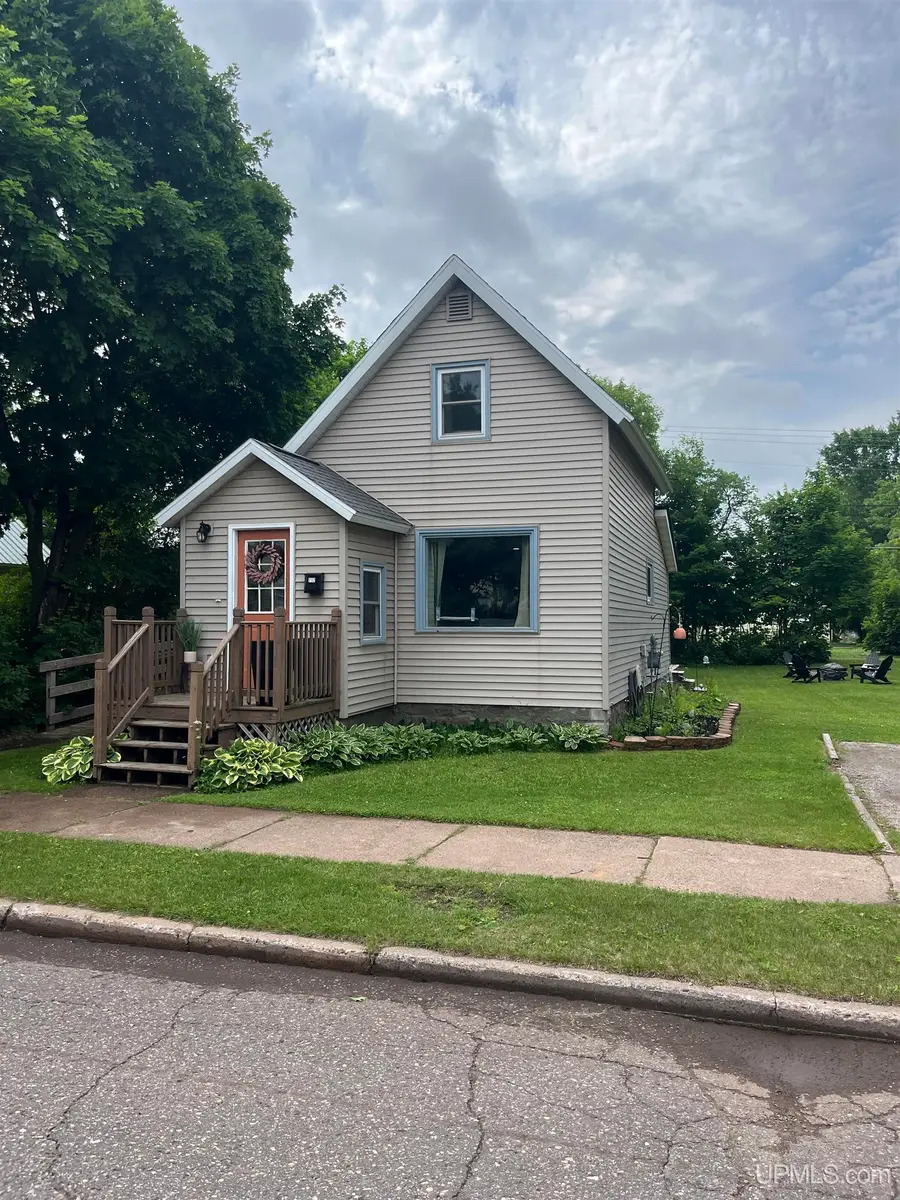 712 Wabash, Ishpeming, MI 49849 - #2