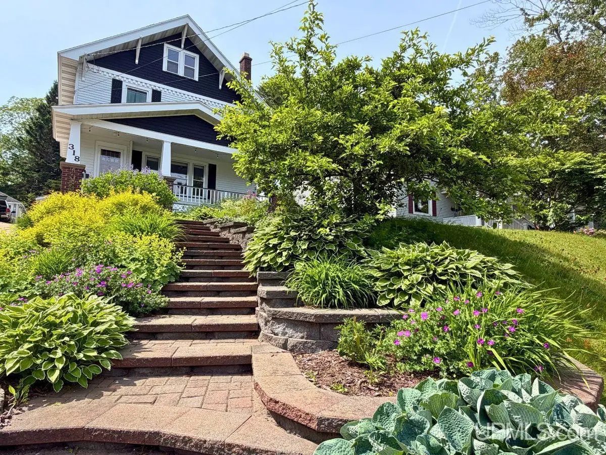 318 E Crescent, Marquette, MI 49855 - #1