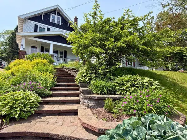 318 E Crescent, Marquette, MI 49855