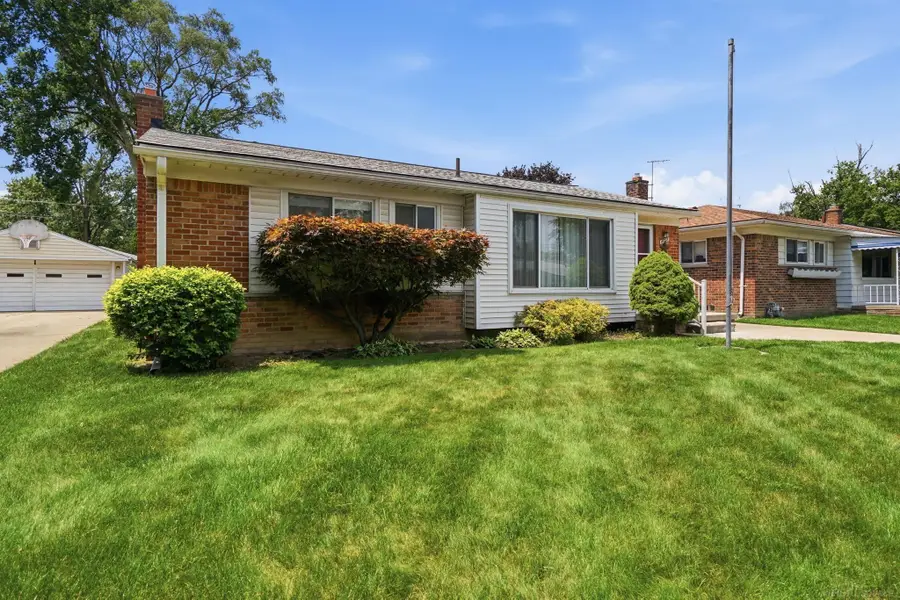 18735 Lexington, Redford, MI 48240 - #2