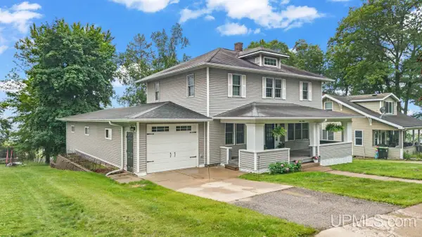 715 E I, Iron Mountain, MI 49801