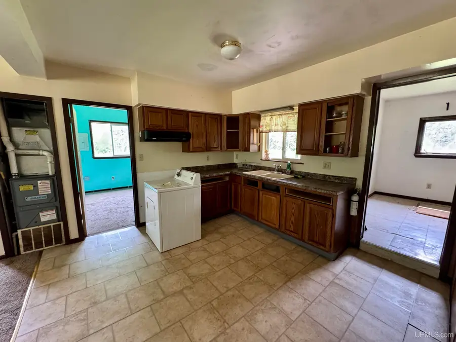 1555 W Robinette, Foster City, MI 49834 - #3