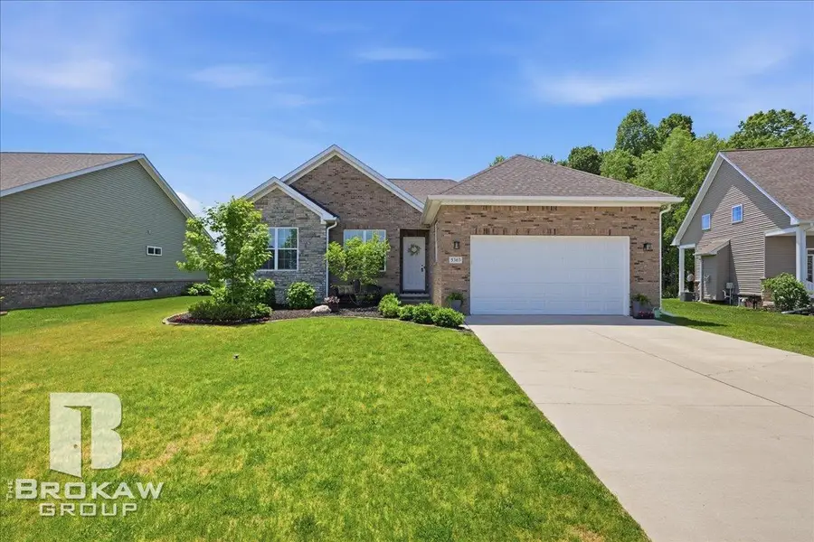 5363 Pebble Beach Dr, Metamora, MI 48455 - #2