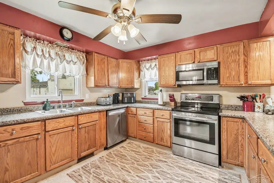 401 Libby, Pinconning, MI 48650 - #2
