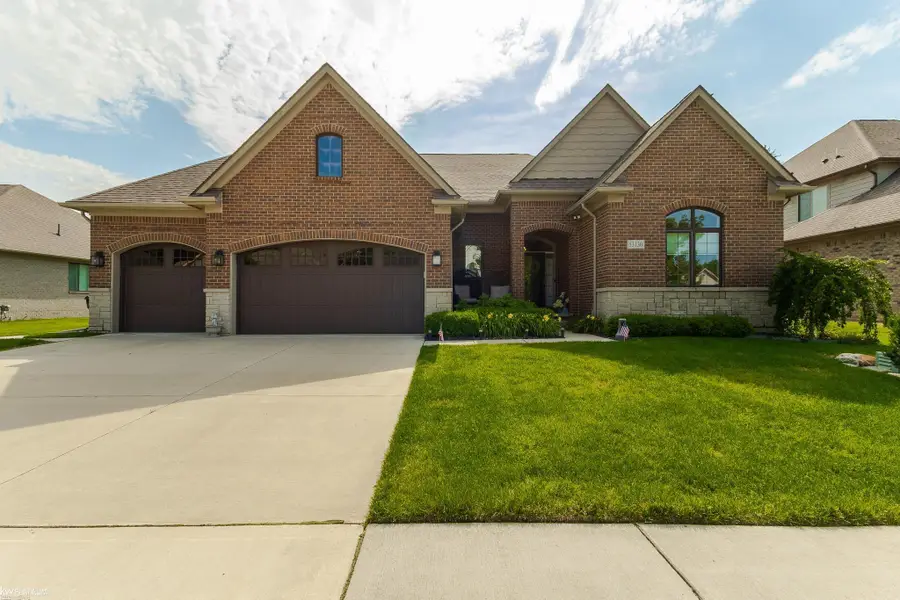 53130 Westwood Park, Shelby, MI 48316 - #2