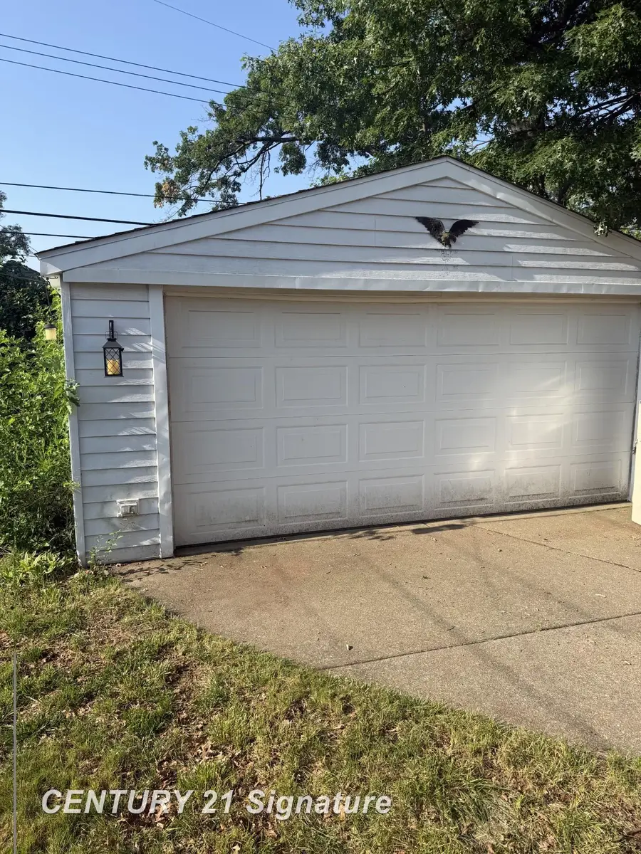 658 East Coy, Hazel Park, MI 48030 - #3