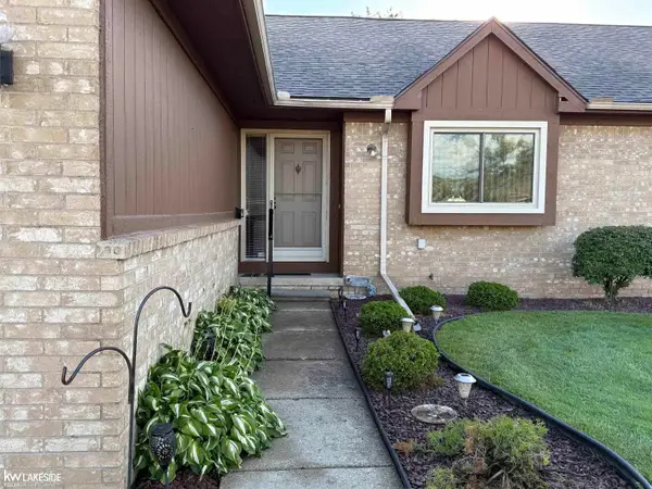 41075 Donna, Clinton Township, MI 48038
