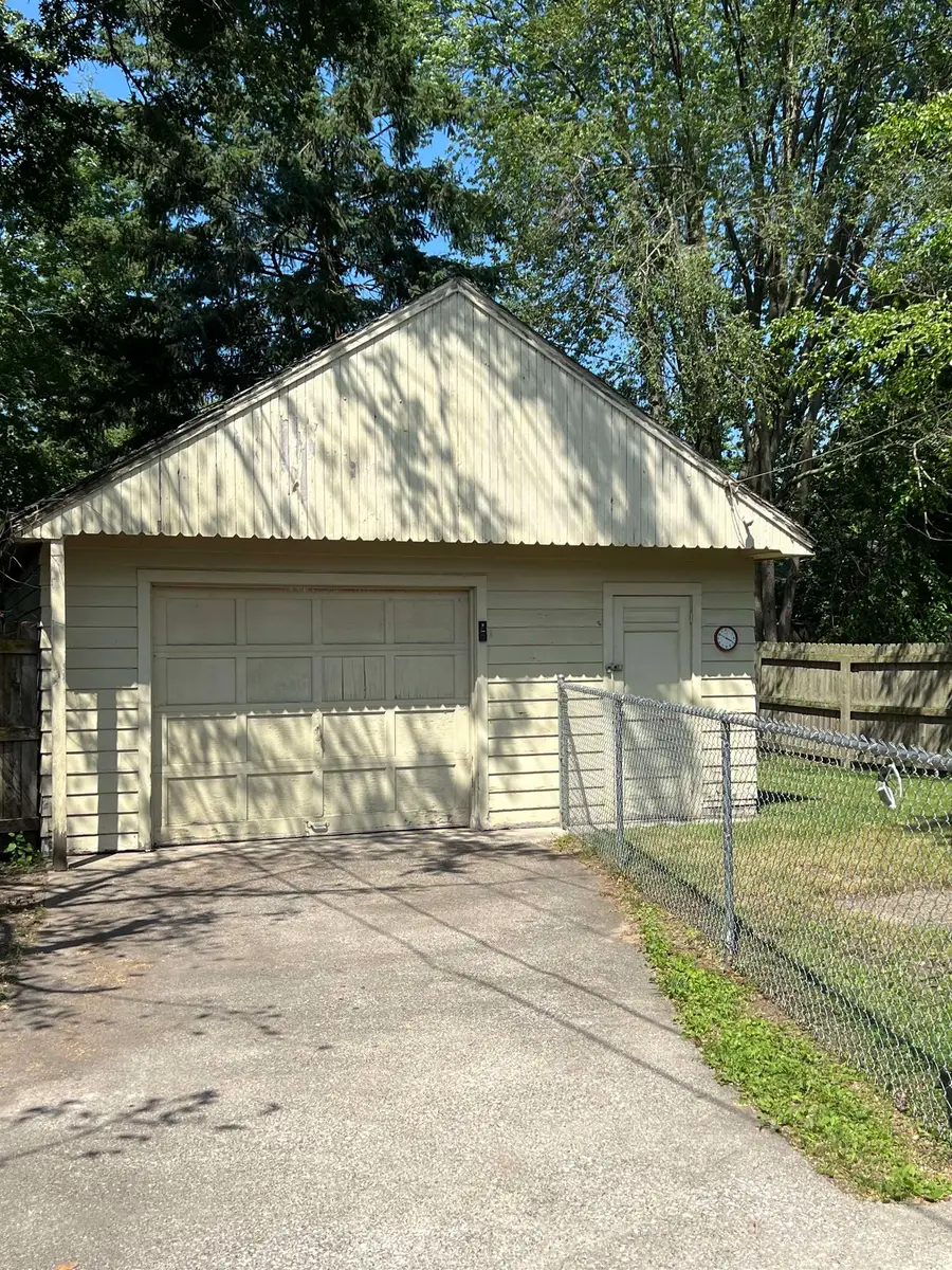 207 Coolidge, Bay City, MI 48706 - #2