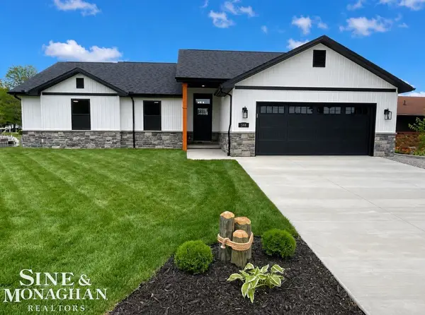 144 Channelsyde, Algonac, MI 48001