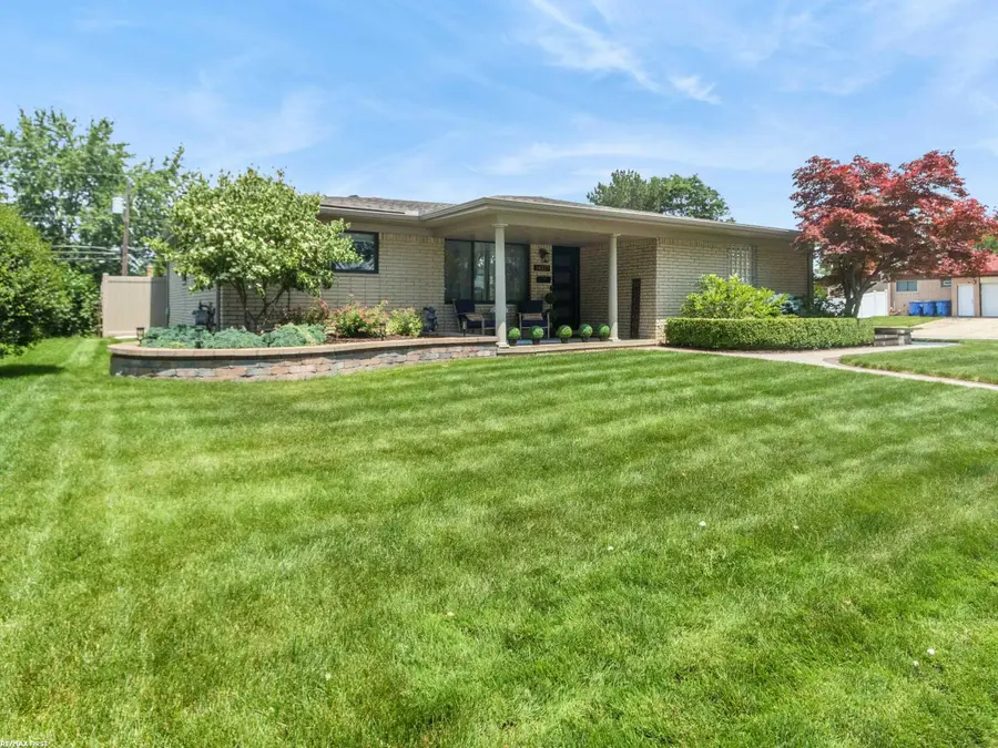 14337 Ivanhoe, Warren, MI 48088 - #2