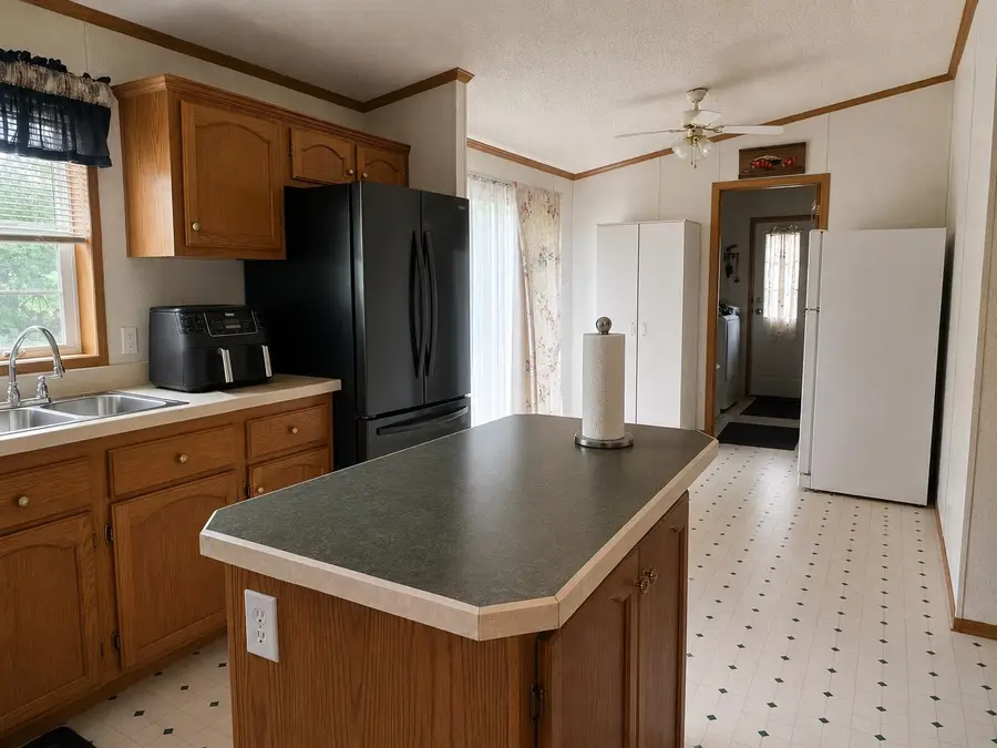 1946 E Coggins, Pinconning, MI 48650 - #2