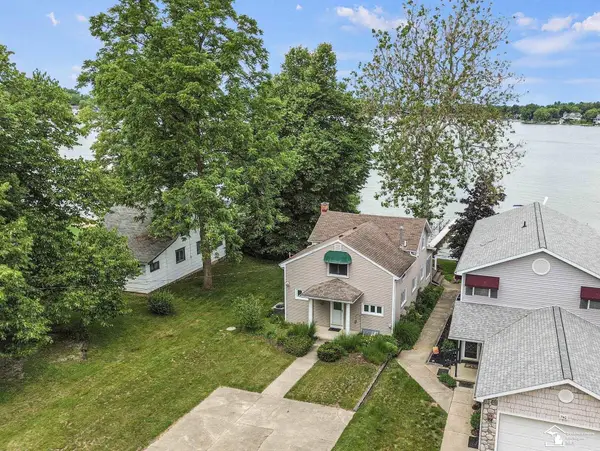 736 Lakeview, Clarklake, MI 49234