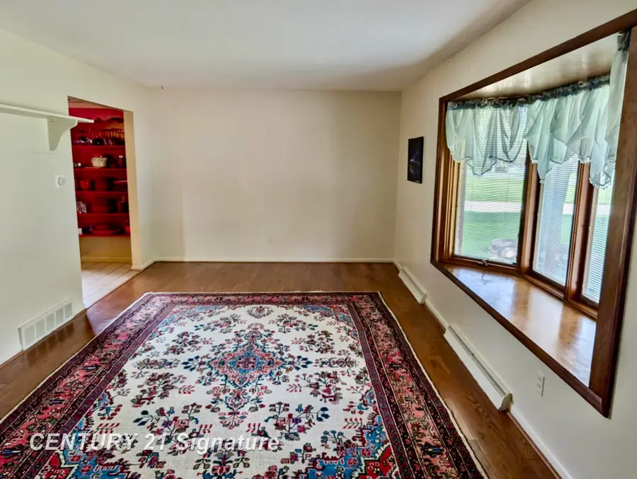 5171 Kenora, Saginaw, MI 48604 - #3