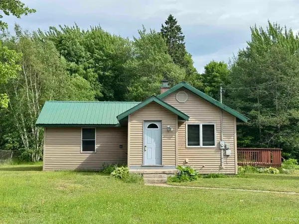 52 Midway, Negaunee, MI 49866