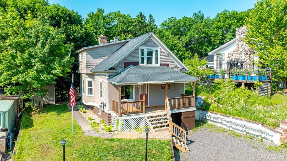26911 W 18th, Hubbell, MI 49934 - #1