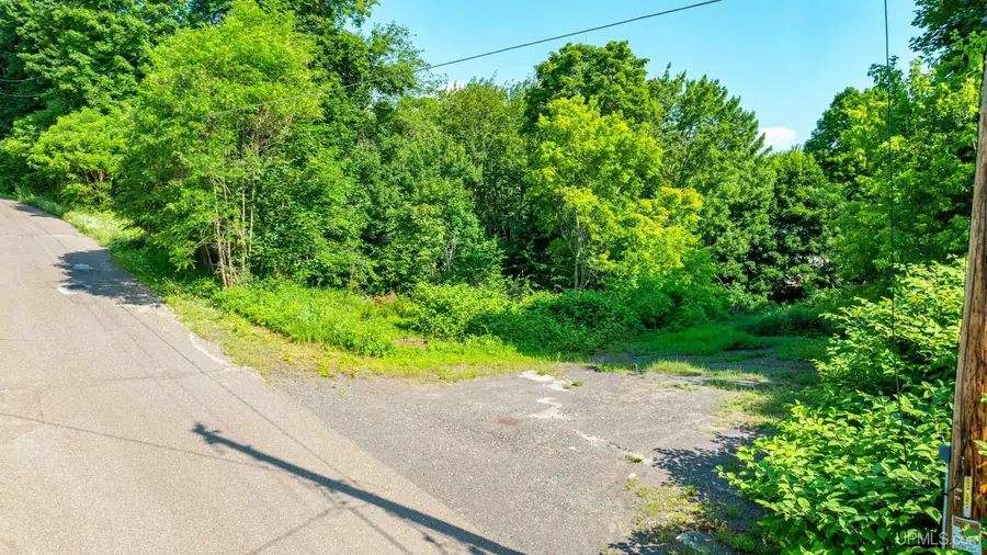 26911 W 18th, Hubbell, MI 49934 - #2