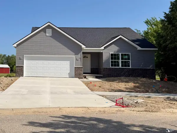 1908 Teton, Monroe, MI 48162