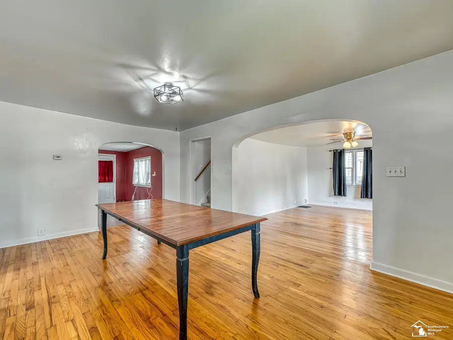 518 Comstock, Adrian, MI 49221 - #3