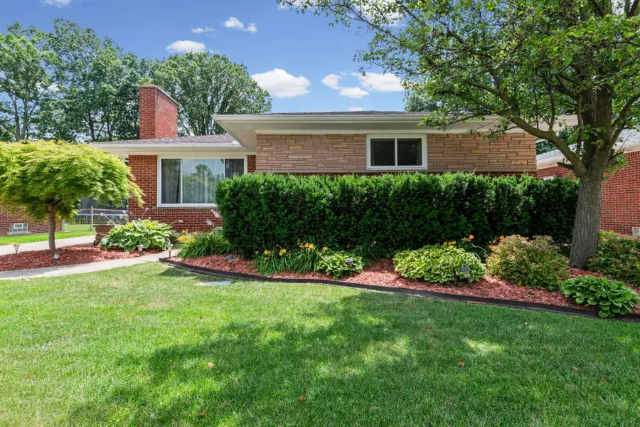 19924 Chalon, Saint Clair Shores, MI 48080 - #3