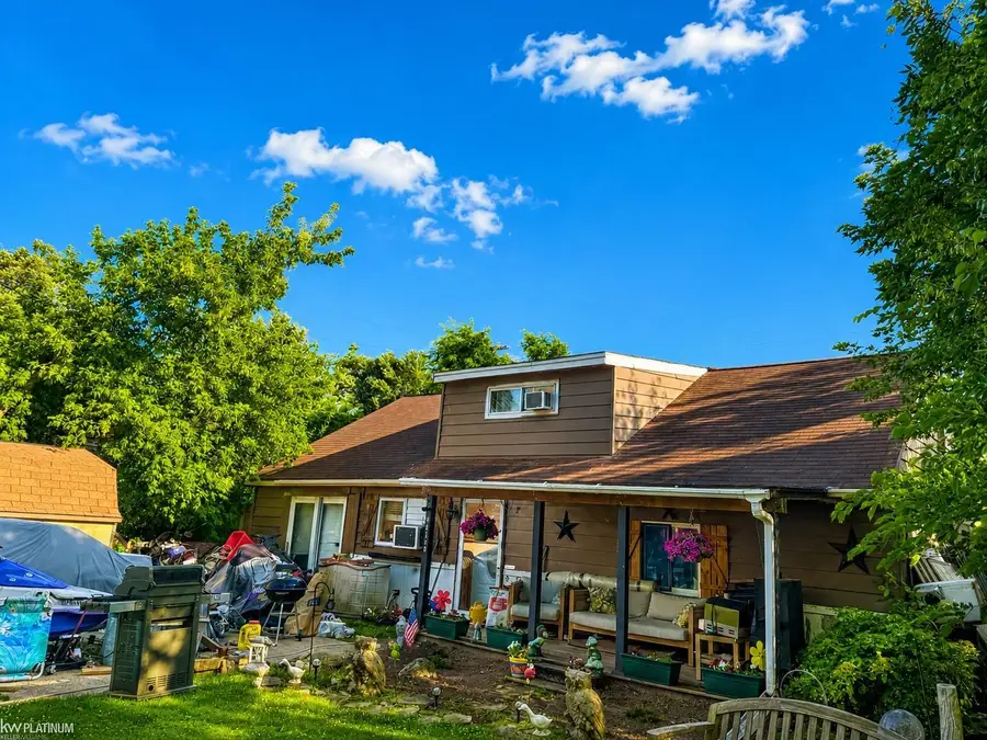 26148 Lamour, Harrison Township, MI 48045 - #2