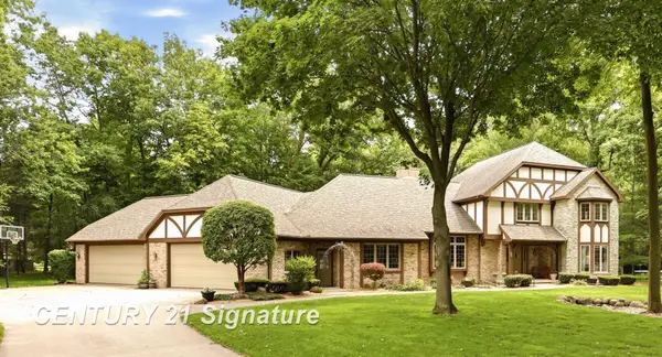 4210 Maple Woods West, Saginaw, MI 48603