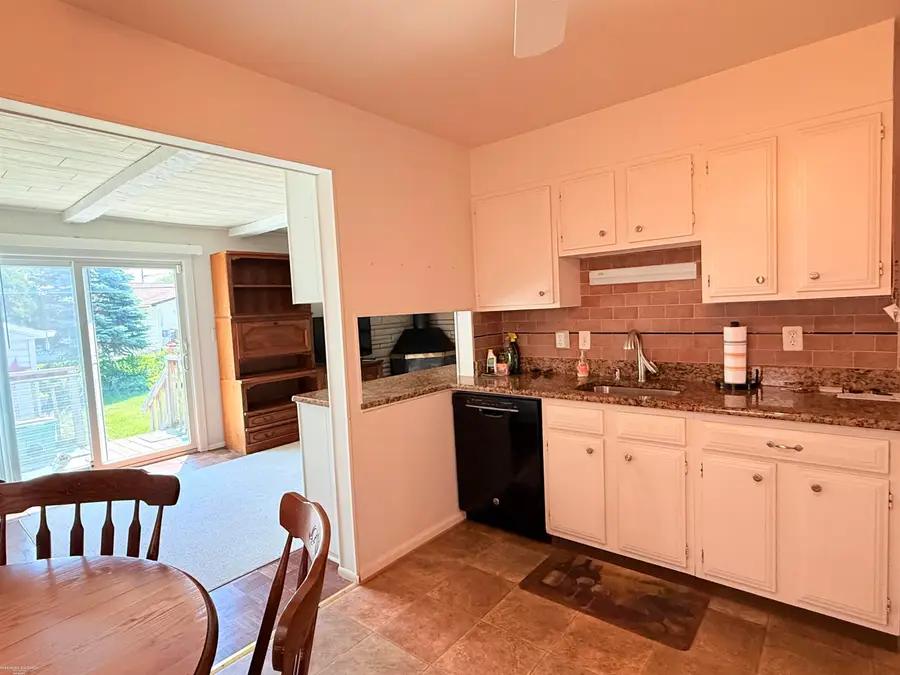 536 E Shevlin, Hazel Park, MI 48030 - #3