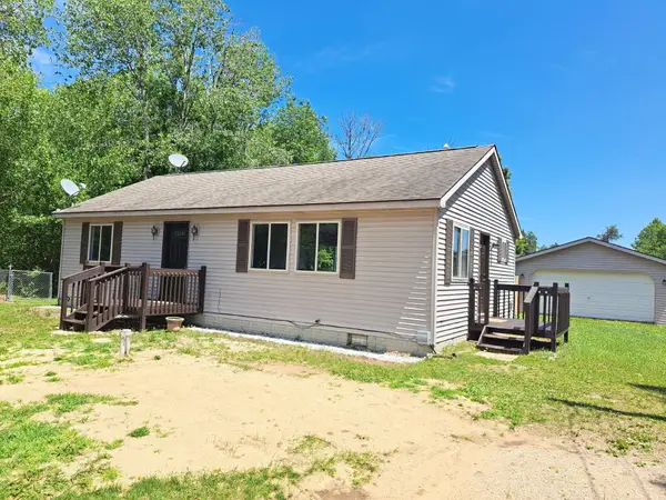 4178 Clinton, Harrison, MI 48625