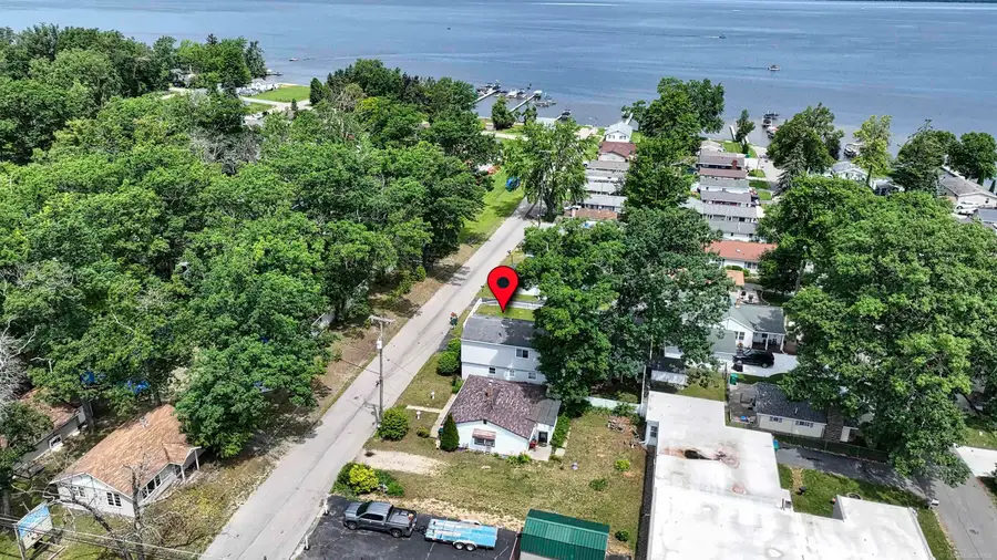 104 Jefferson, Houghton Lake, MI 48629 - #2