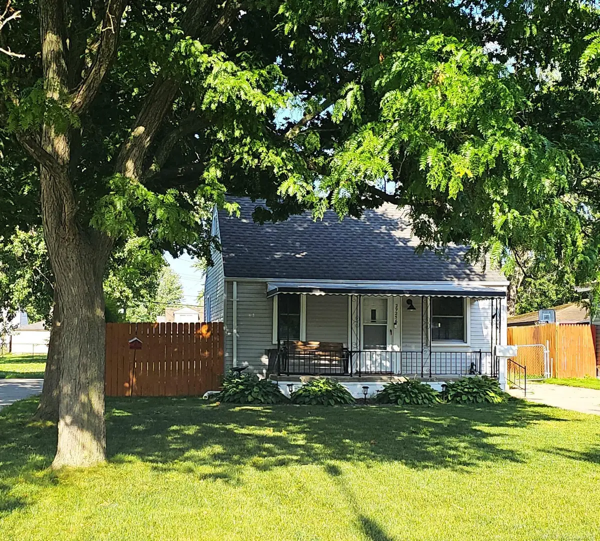 29256 Coolidge St, Roseville, MI 48066 - #1