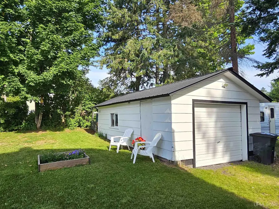 1414 Front, Lake Linden, MI 49945 - #2