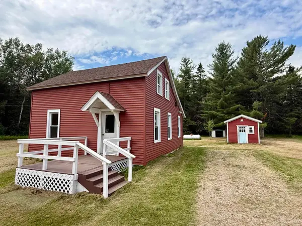 9744 Us 2, Rapid River, MI 49878