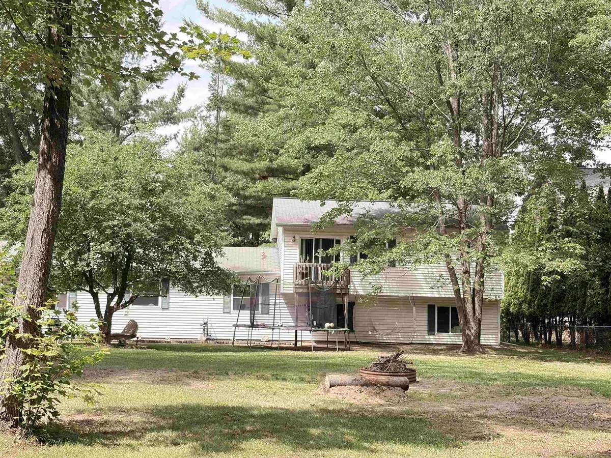 127 E Shadow Lake, Prudenville, MI 48651 - #1