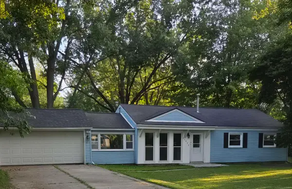 21450 Ulrich, Clinton Township, MI 48036