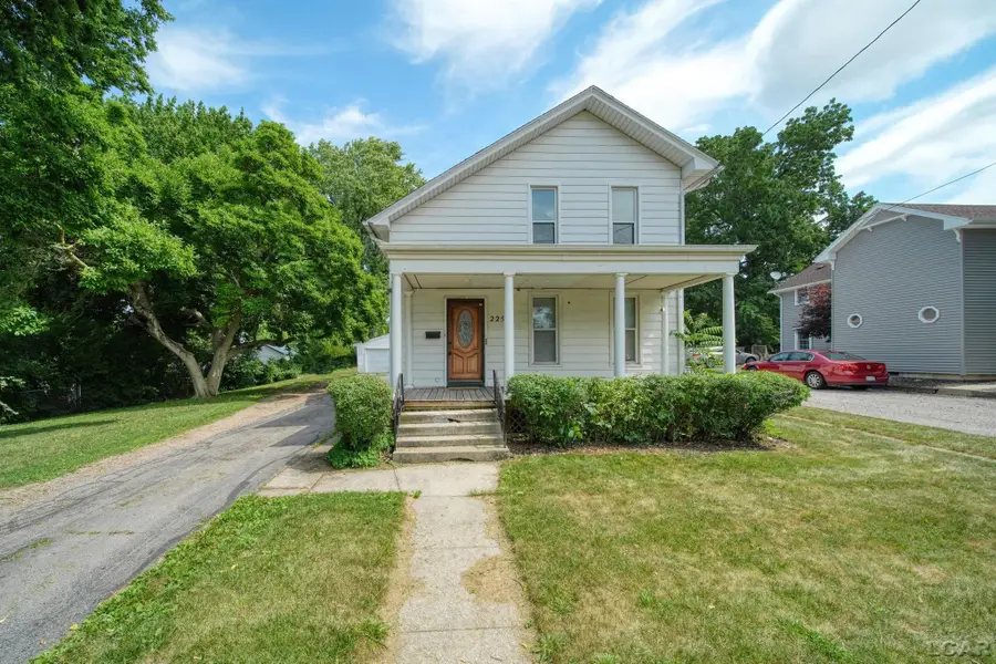 225 Seeley, Adrian, MI 49221 - #2