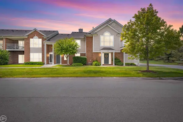 16354 Chatham, Macomb, MI 48044