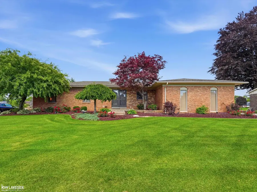 54416 Blue Cloud, Shelby, MI 48315 - #3