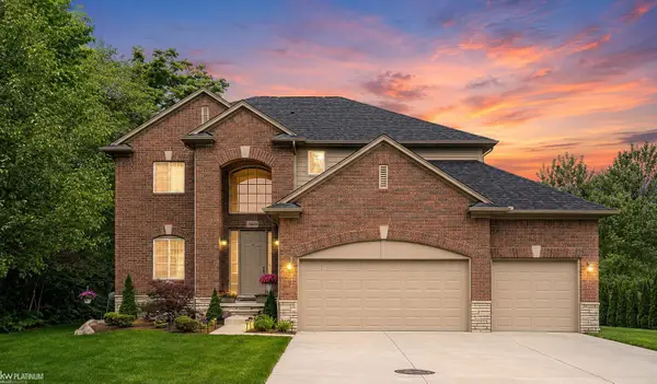 4308 Hawks Nest, Shelby Twp, MI 48317