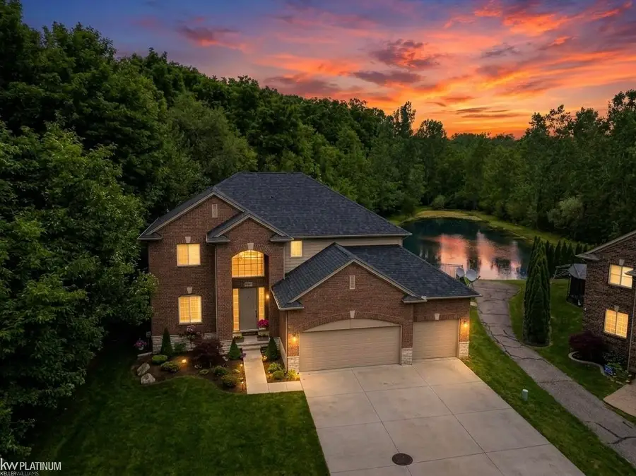 4308 Hawks Nest, Shelby, MI 48317 - #3