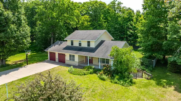 1909 Robindale, Houghton, MI 49931