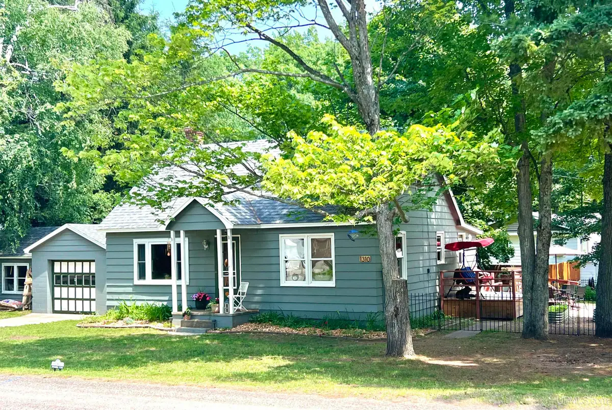 1310 Granite, Marquette, MI 49855 - #1