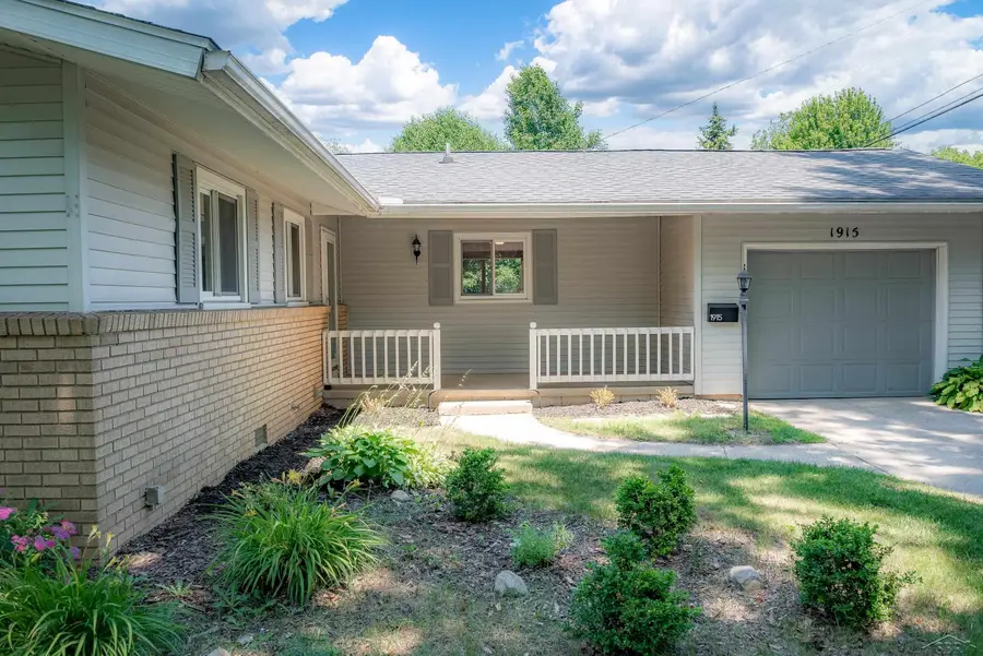 1915 Ivy, Midland, MI 48642 - #3