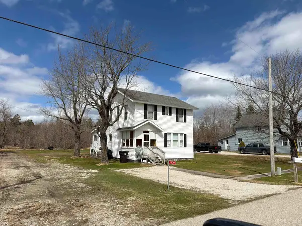 13756 Wells 21.2, Nahma, MI 49864