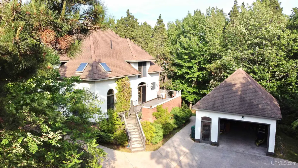 5912 5 Mile Pt, Allouez, MI 49805 - #1