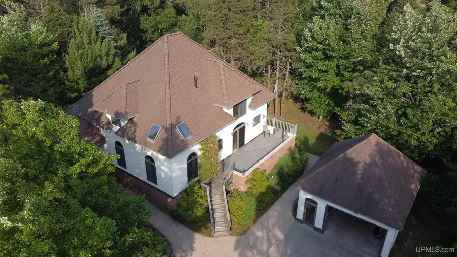 5912 5 Mile Pt, Allouez, MI 49805 - #2
