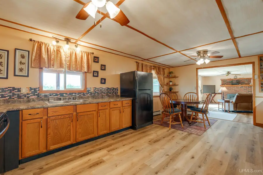 984N Dixon, Manistique, MI 49854 - #2
