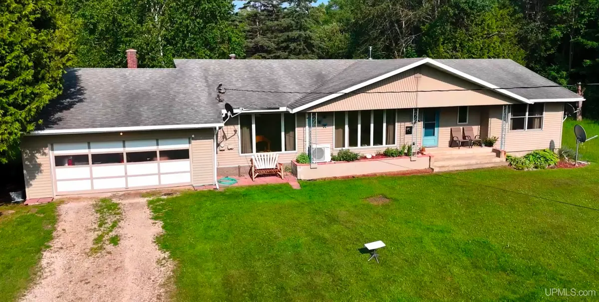 2694N River, Gulliver, MI 49840 - #1
