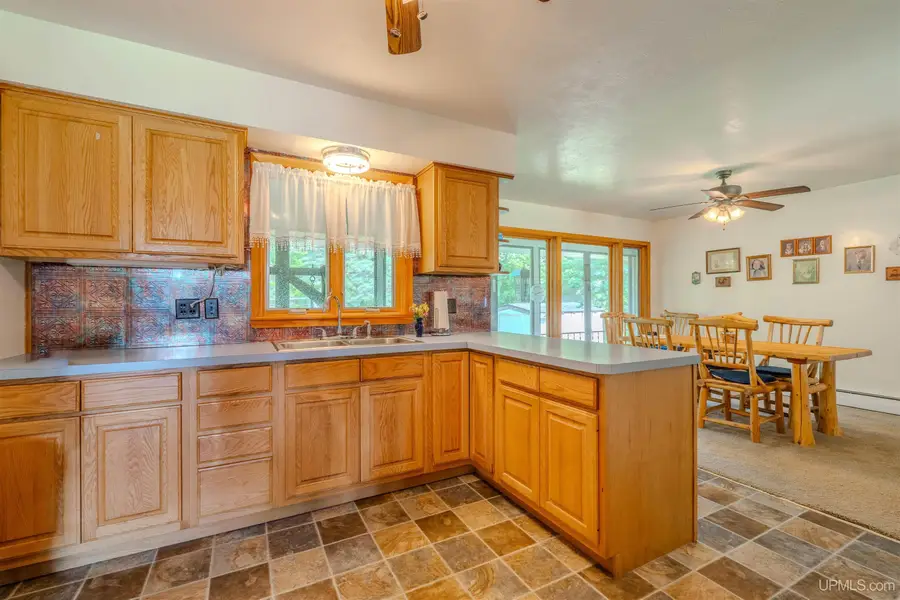 2694N River, Gulliver, MI 49840 - #2
