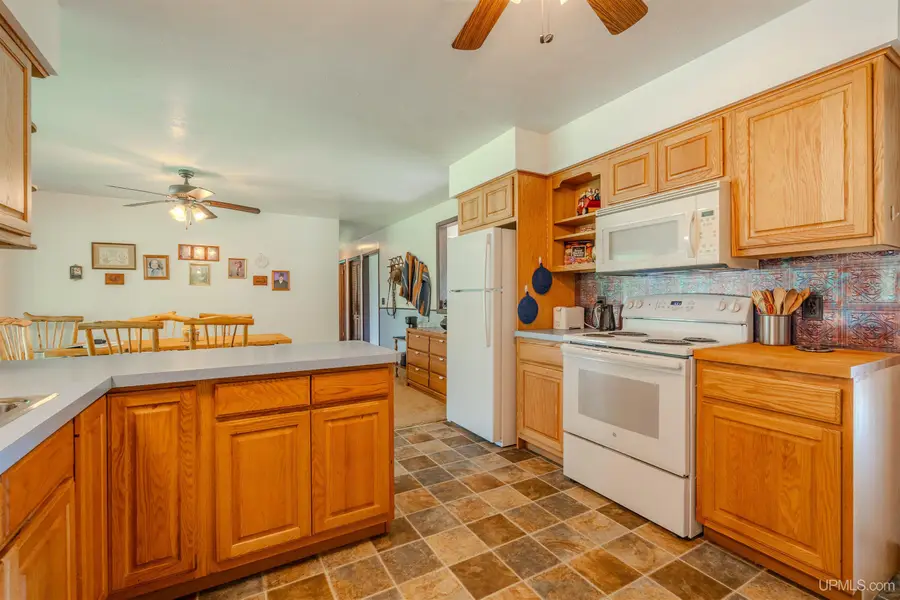 2694N River, Gulliver, MI 49840 - #3